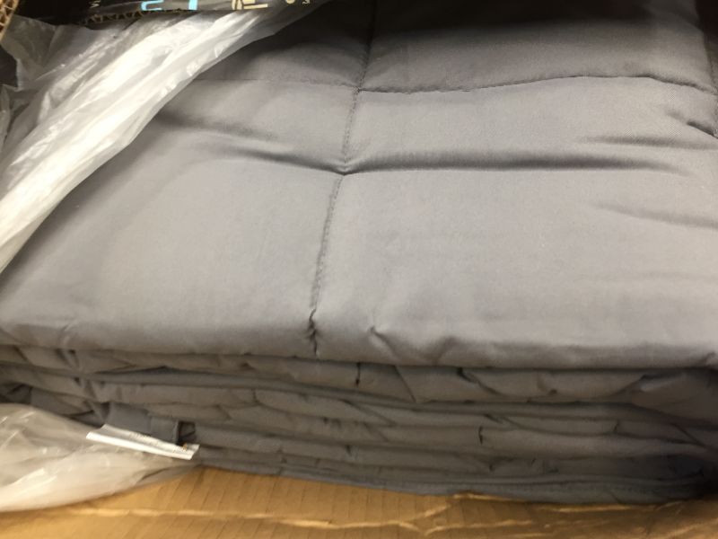 Photo 1 of 60X80 20LB WEIGHTED BLANKET, MINIMAL USE, GREY 