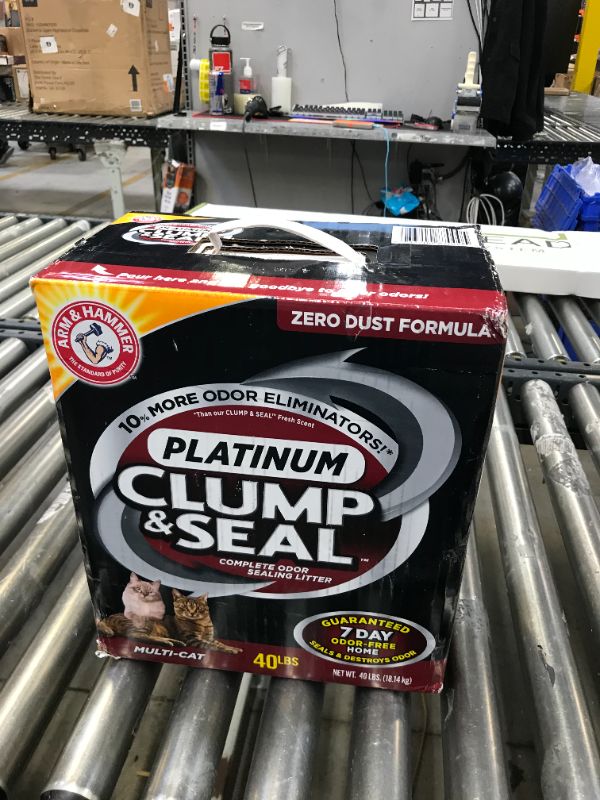 Photo 2 of Arm & Hammer Clump & Seal Platinum Litter, Multi-Cat, 40 Lbs