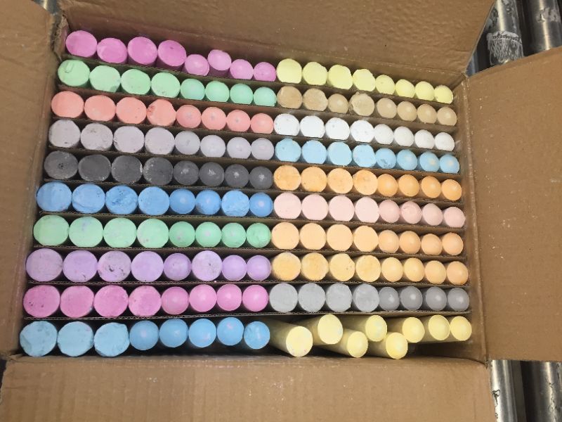 Photo 2 of 160 PCS Washable Sidewalk Chalks Set Non-Toxic Jumbo Chalk for Outdoor Art Play, Painting on Chalkboard, Blackboard and Playground
