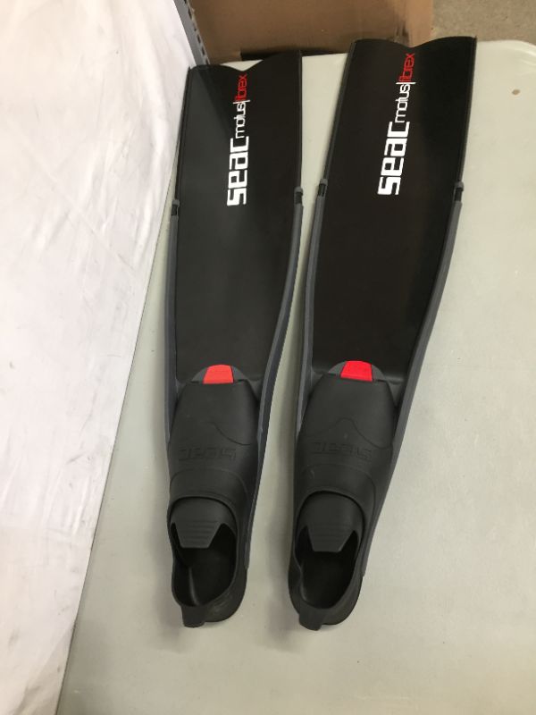 Photo 2 of  Seac Motus Fibrex Pro Full Foot Free Dive Long Blade Fins SIZE 12 13