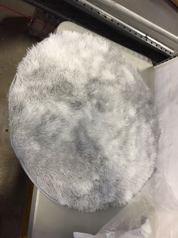 Photo 1 of 32" Round Bathroom Rug