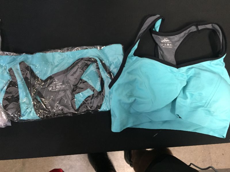 Photo 2 of 5 pack of women's athletic training sports bralette three size XL and two size 2XL