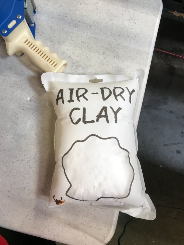 Photo 1 of 3lbs air dry clay white