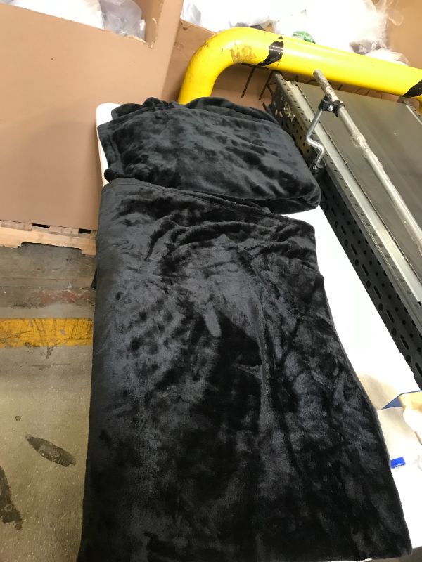 Photo 1 of 2 black super soft full blankets