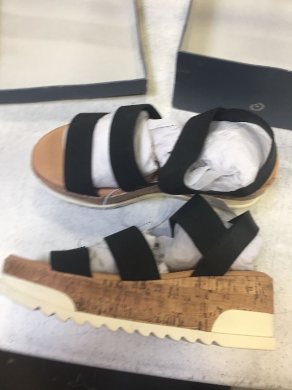 Photo 1 of womens shoes sandals color beige size 10 