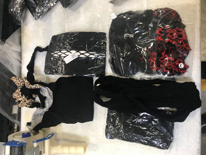 Photo 1 of bundle of 5 pieces of women landray size small
