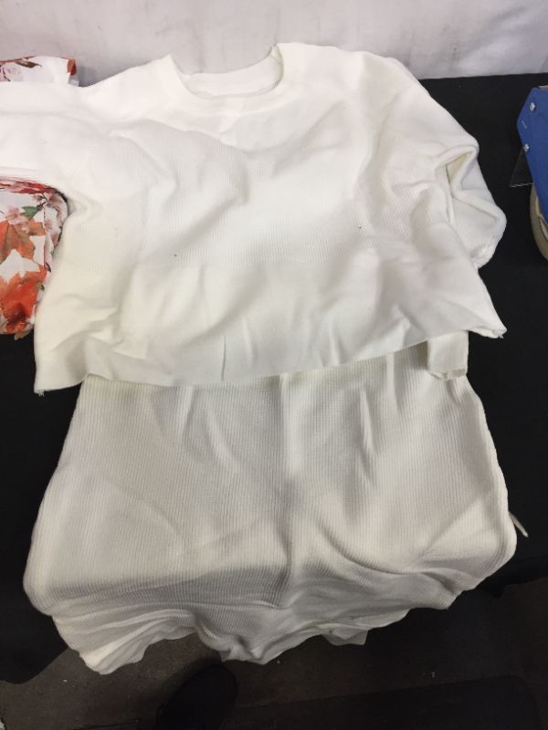 Photo 1 of 2 PIECE WHITE OUTFIT WOMENS LARGE 