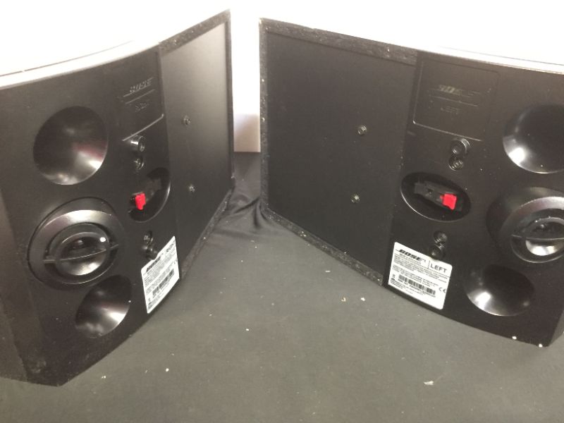 Photo 3 of Bose 301-V Stereo Loudspeakers (Pair, Black)
