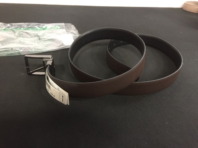 Photo 3 of Calvin Klein Men's Smooth Leather Reversible Feather-Edge Belt
size 40