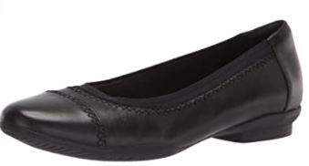 Photo 1 of Clarks Women's Sara Bay Ballet Flat
size 12