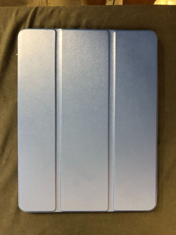 Photo 2 of 4 pack of iPad Air 10.9 cases