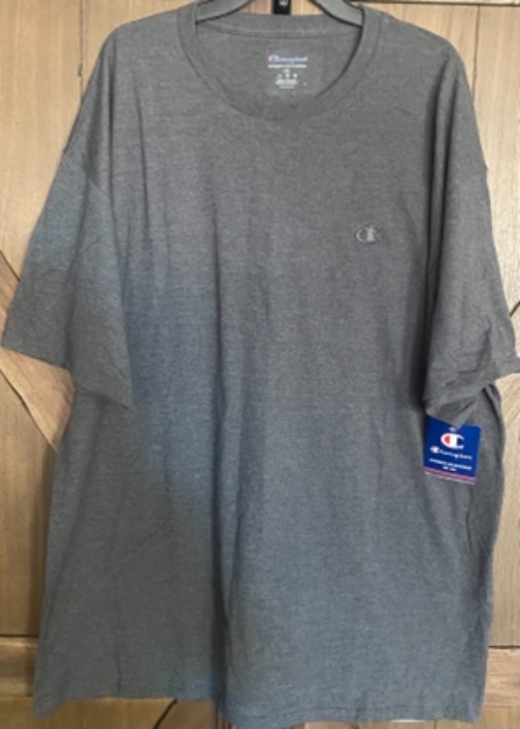 Photo 1 of Champion Men's Classic Jersey T-shirt-Size XL