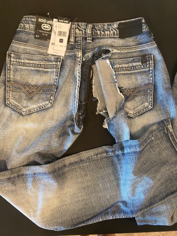 Photo 1 of Ecko Unltd. Men's Loose Fit 5 Pocket Long Bottom Denim Jean - Color: Crystal - Size: 32