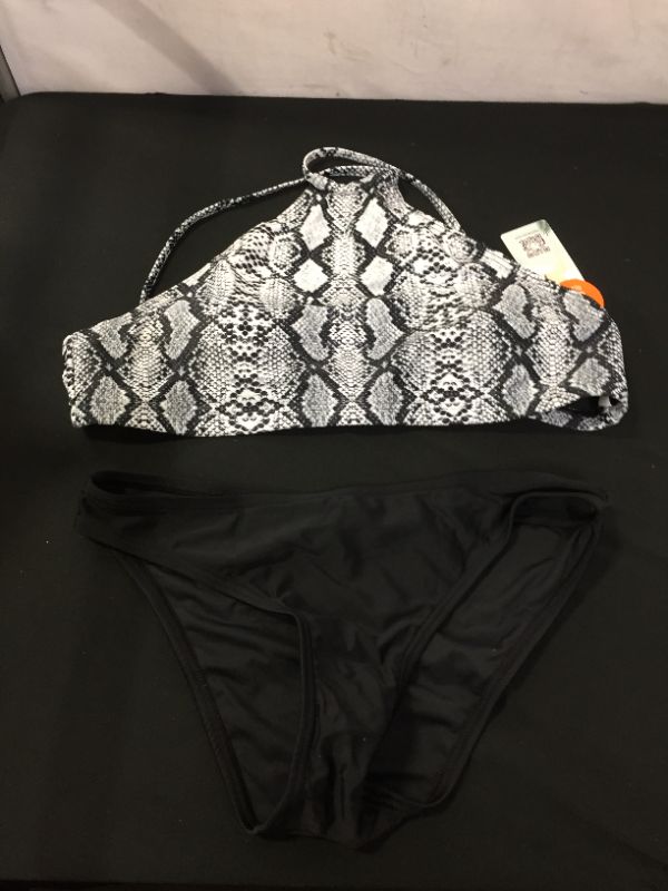Photo 1 of WOMEN'S BATHING SUIT SIZE SMALL 