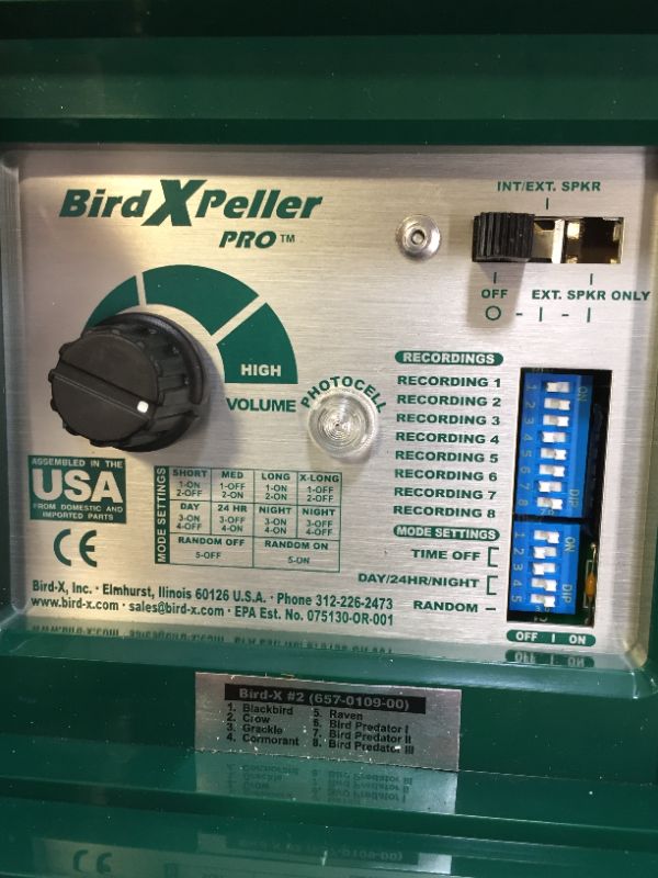 Photo 2 of BIRDXPELLER PRO (DIRT ON ITEM FROM PRIOR USE)