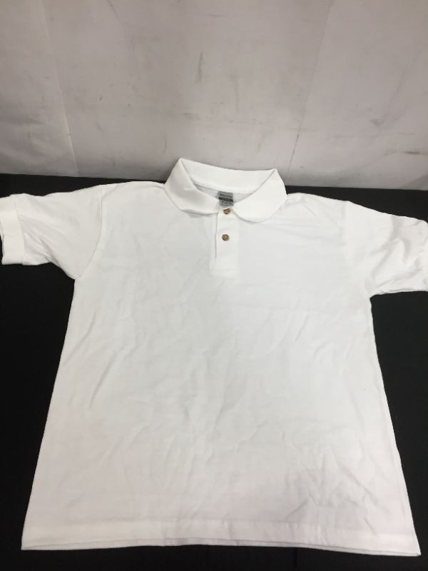 Photo 1 of Gildan 2 pack shirt color white size L