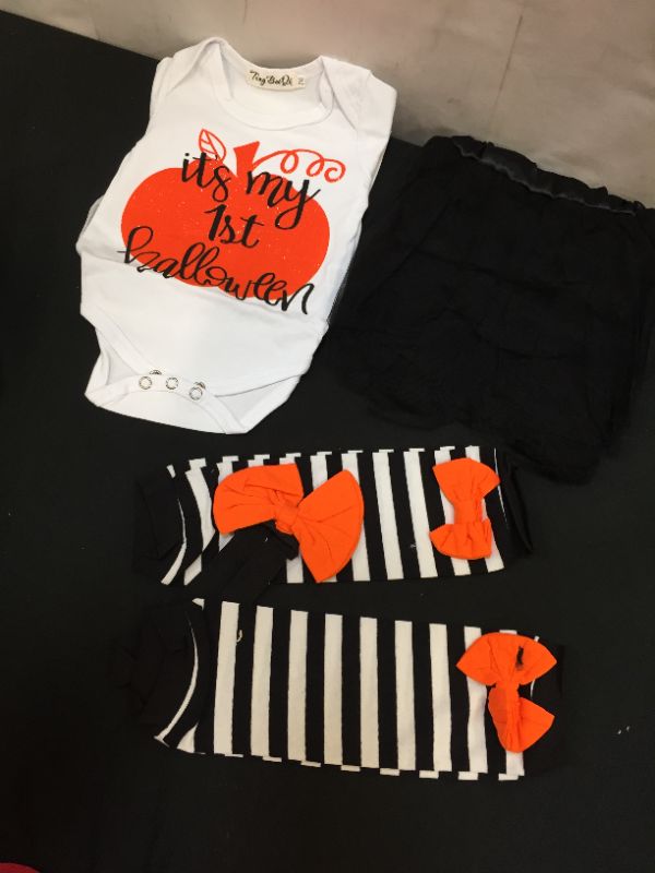 Photo 1 of 4 pcs its my 1st Halloween baby girl size 70 