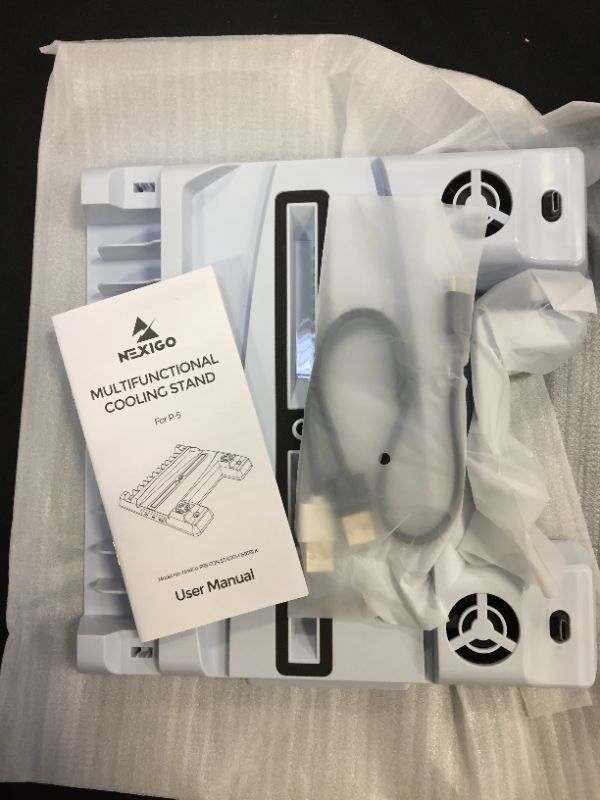 Photo 3 of 
NexiGo PS5 Accessories Essential Kit (factory sealed) (opened box to take photos)