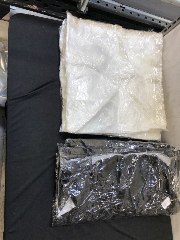 Photo 1 of 6 17 x 17.5'' pillow cases 3 white 3 black 