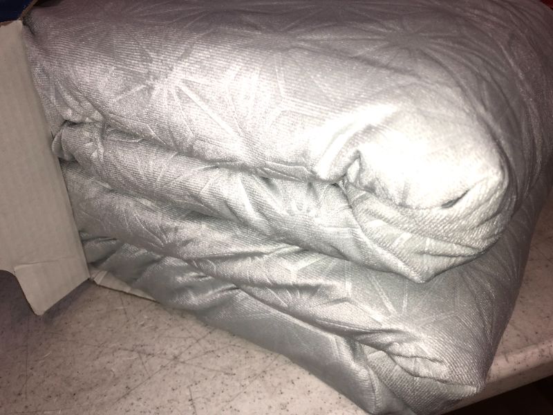 Photo 2 of 48"x72" Clean Comfort Weighted Blanket with Removable Cover - Sealy