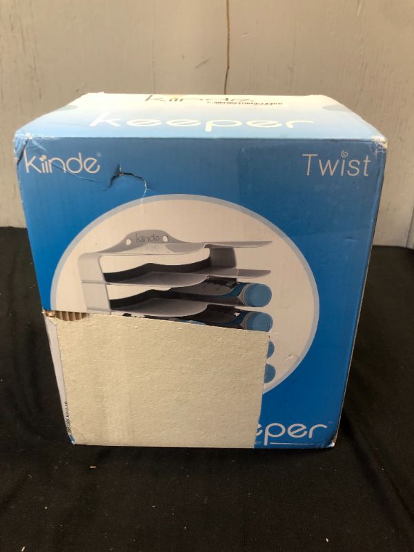 Photo 2 of Kiinde Keeper Twist Pouch and Foodii System Breast Milk Bag and Baby Food Pouch Organizer, Refrigerator and Freezer Storage, Eliminates Lost, Damaged, or Spoiled Breast Milk or Baby Food
[[ FACTORY SEALED ]]