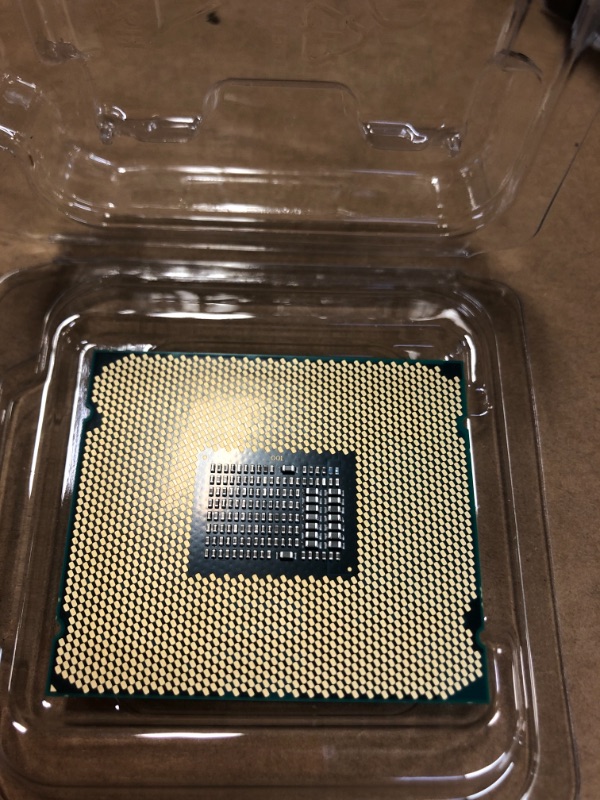 Photo 3 of Intel Core i9-10920X Desktop Processor 12 Cores up to 4.8GHz Unlocked LGA2066 X299 Series 165W
