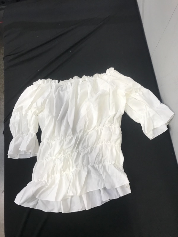 Photo 1 of Generic White Ruffled Blouse for Women. XL