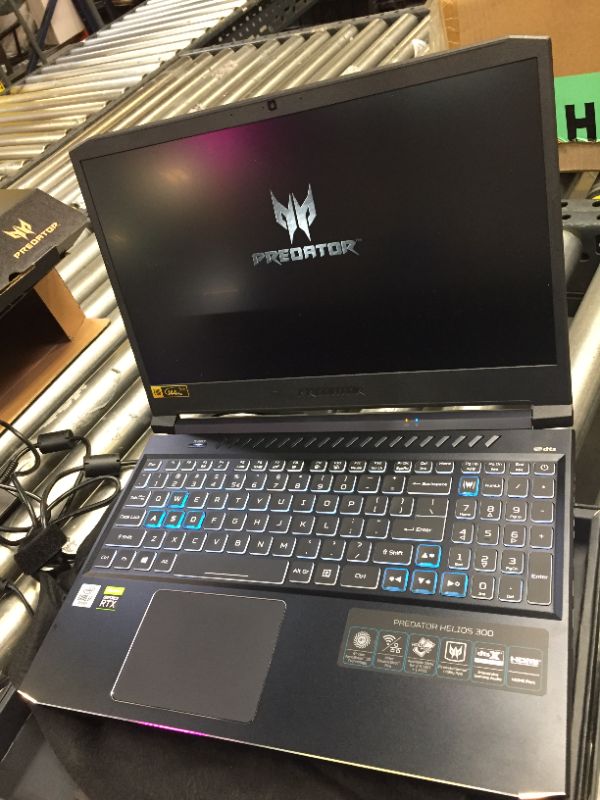 Photo 2 of Acer Predator Helios 300 i7-10750H RTX 2060 15.6" 144Hz 16GB 512gb Ph315-53-72xd