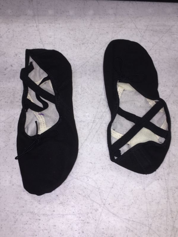 Photo 2 of Capezio Men's Canvas Romeo Ballet Shoe
8.5