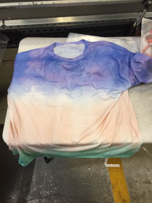 Photo 1 of Generic XL tee shirt