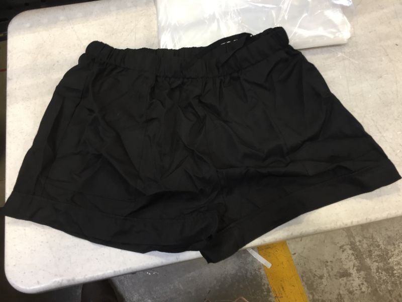 Photo 1 of Generic women's large shorts