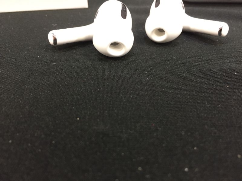 Photo 5 of Apple AirPods Pro
