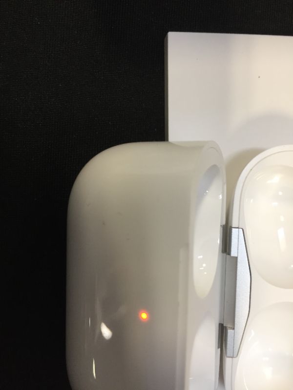 Photo 1 of Apple AirPods Pro