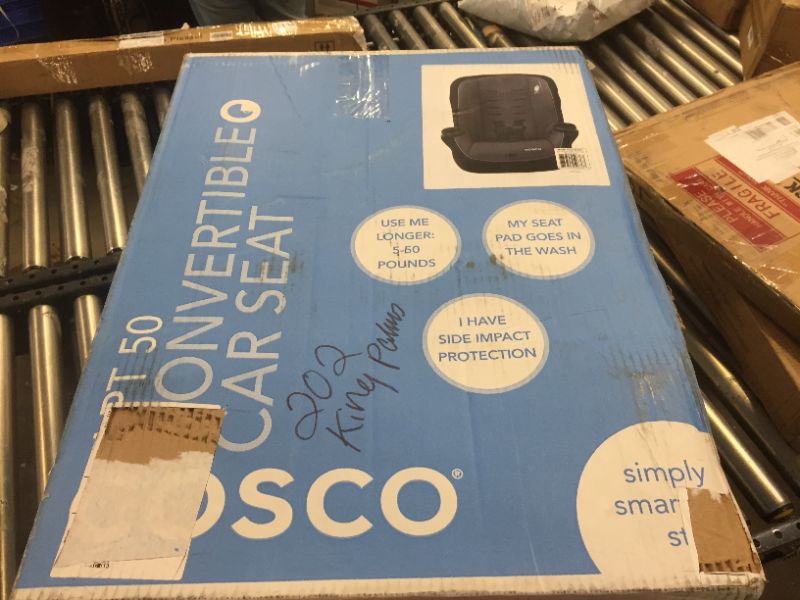 Photo 1 of Cosco Apt 50 Convertible Car Seat (Black Arrows)