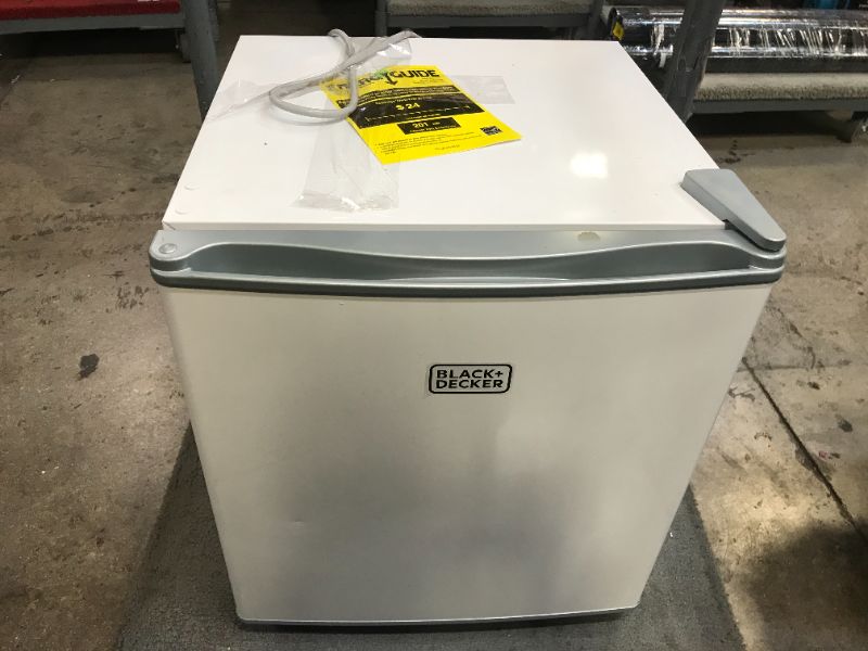 Photo 1 of BLACK+DECKER 1.7 cu. ft. Mini Fridge in White