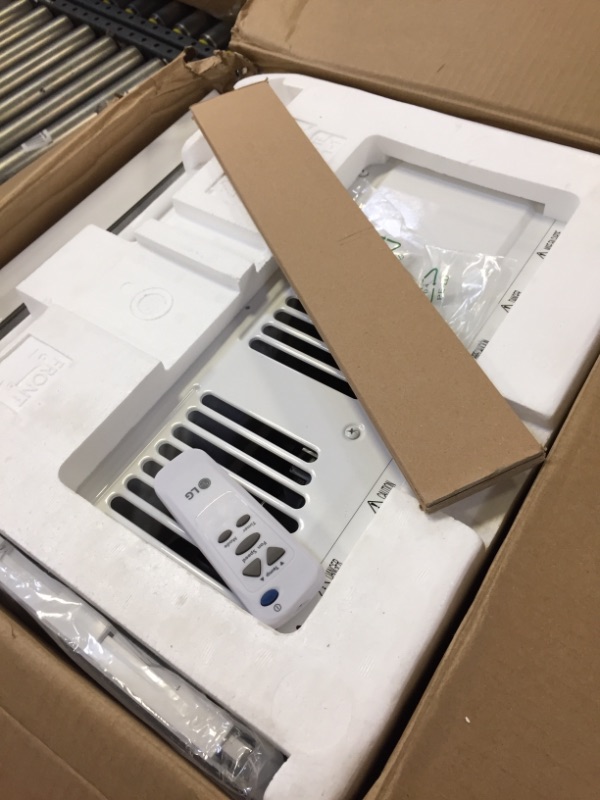 Photo 1 of 6,000 BTU 115-Volt Window Air Condtioner LW6017R with Remote in White