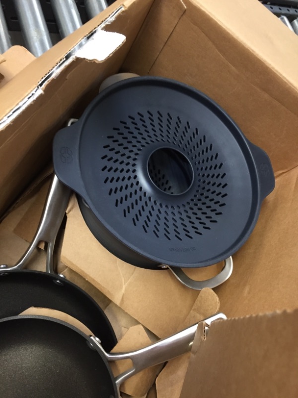 Photo 1 of calphalon pans