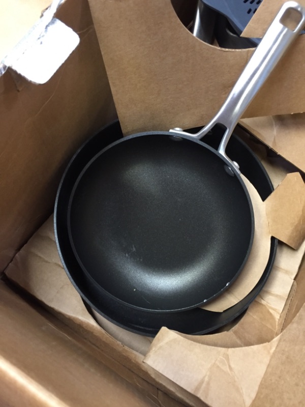 Photo 1 of calphalon pans