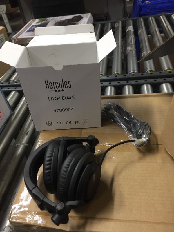 Photo 4 of Hercules DJ Learning Kit