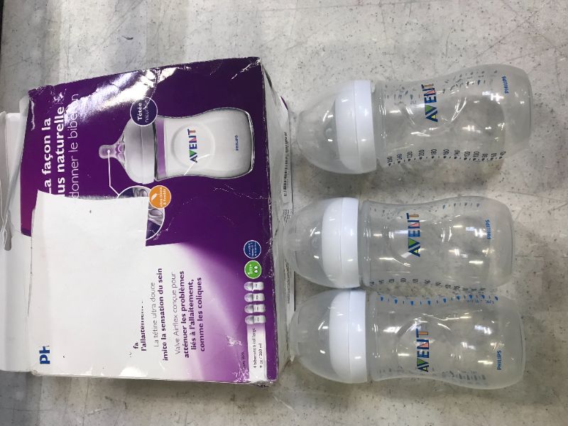 Photo 2 of Avent Natural Baby Bottle SCF013/47
