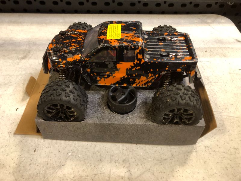 Photo 2 of 1:18 Scale RC Monster Truck 18859E 36km/h Speed 4X4 Off Road Remote Control Truck (ITEM IS DIRTY) (ITEM HAS SCRATCHES/PAINT IS OFF)