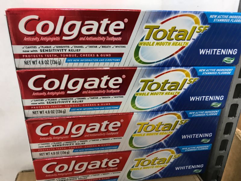 Colgate Total Whitening Toothpaste Gel with Stannous Fluoride and Zinc