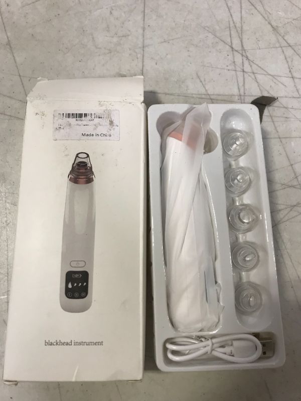 Photo 1 of BLACKHEAD REMOVER 