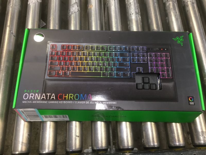 Photo 4 of RAZER ORNATA Expert: Mecha-Membrane - Individually Backlit Mid-Height Keys - Leatherette Wrist Rest - Gaming Keyboard - Gaming Keyboard (RZ03-02041800-R3U1)
