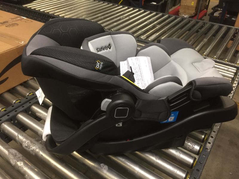 Photo 1 of Safety 1st onBoard 35 Air 360 Infant Car Seat (Raven HX)
