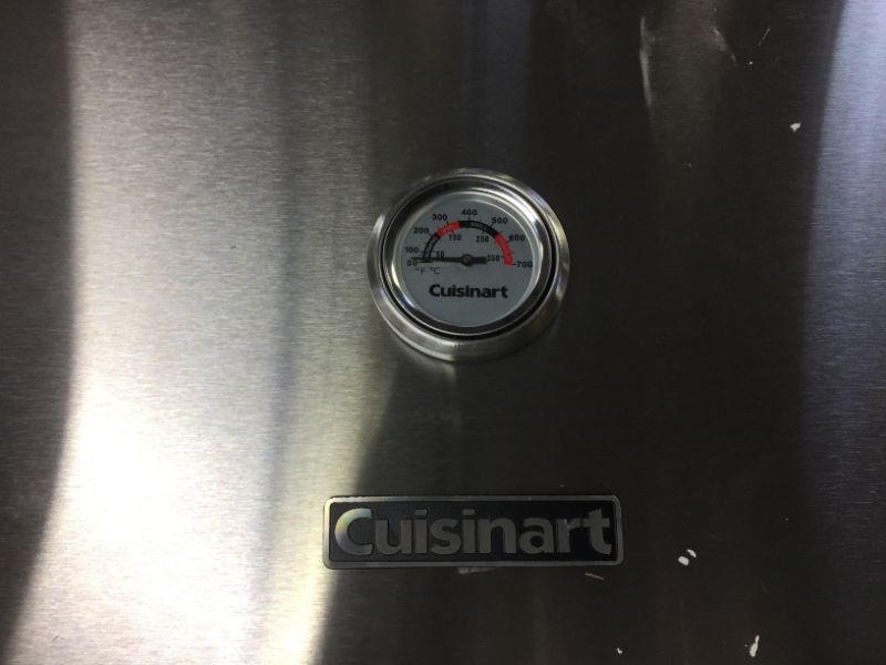 Photo 1 of Cuisinart Cgg-306 Chef's Style Stainless Tabletop GAS Grill - item damaged as shown in photo.