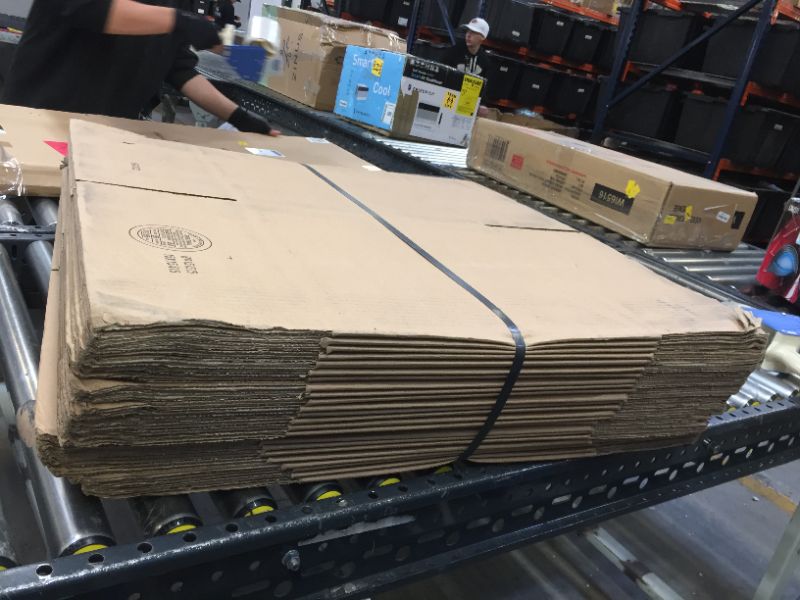 Photo 1 of 24 pack of 15x15x15 boxes. 