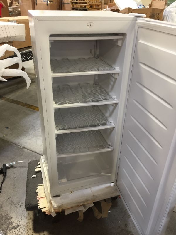 Photo 4 of 5.0 cu. ft. Upright Freezer in White
