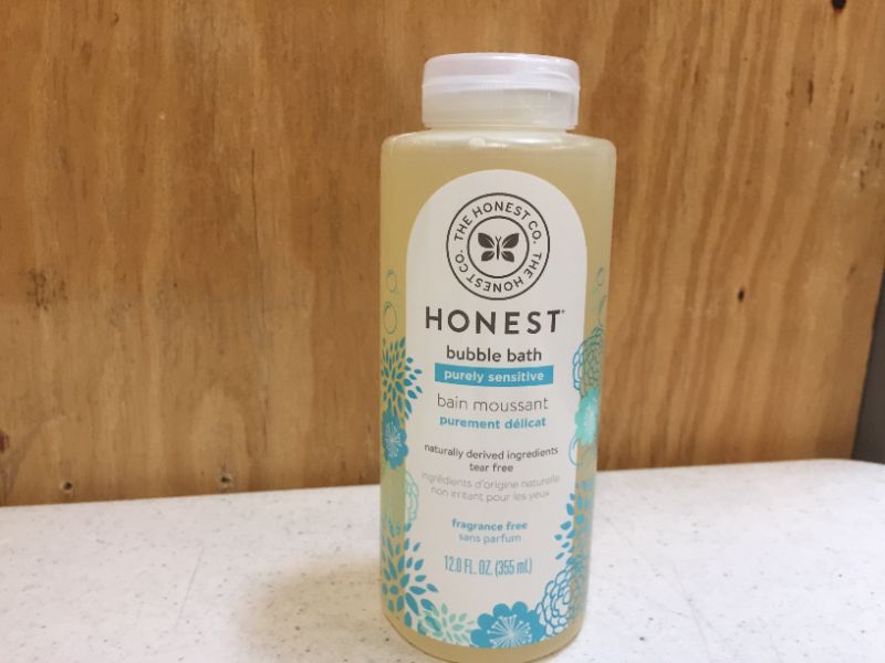 Photo 4 of Honest Bubble Bath Purely Sensitive Fragrance Free12.0floz++bottle sealed