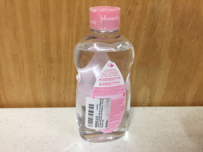 Photo 3 of Johnson's Baby Oil